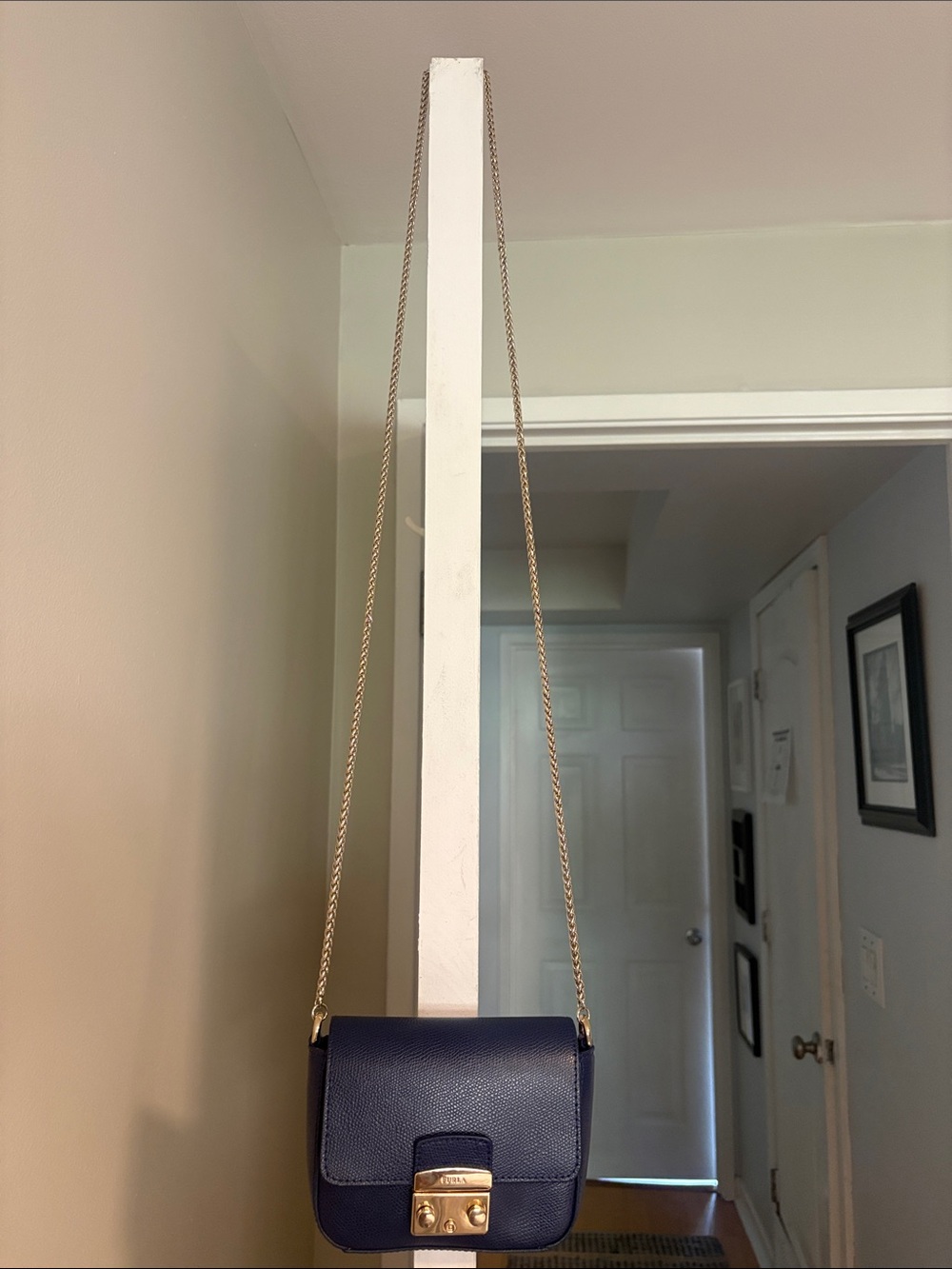 FURLA METROPOLIS Crossbody Mini Nero, Navy in 6 by 5 iinches EUC. - Picture 3 of 9